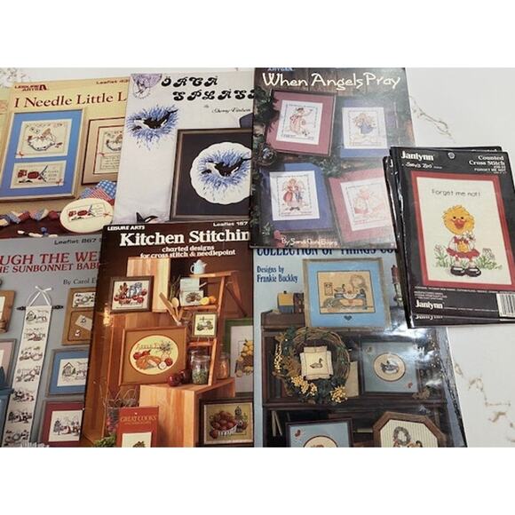 Mixed Lot of Cross Stitch Patterns Booklets (20+) - Picture 2 of 11